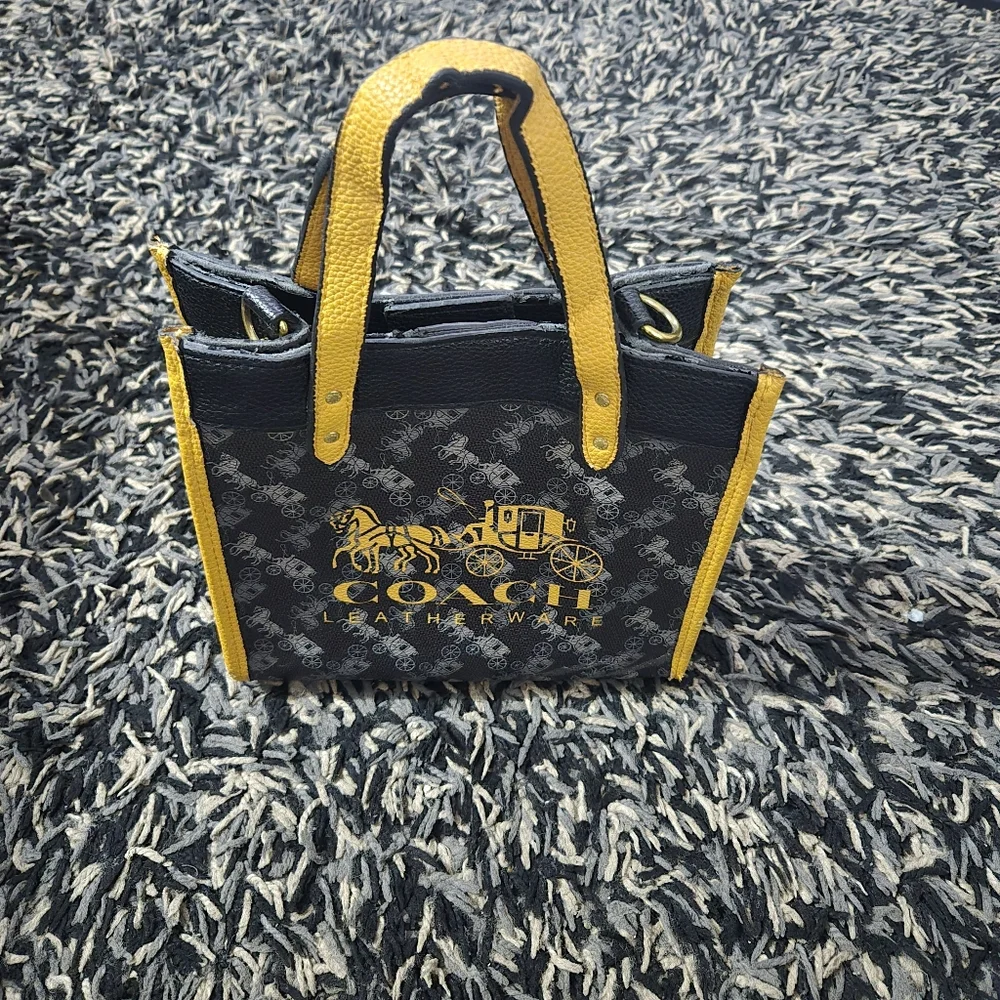 COACH Horse & Carriage Tote Bag Black/Yellow Leather Trim A1773-21586